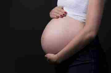  Brasileiras estão tendo menos filhos e adiam maternidade, diz Censo 